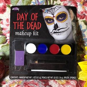 FUN WORLD Day of The Dead Makeup Kit 4 color pencil Brush Sponge New
